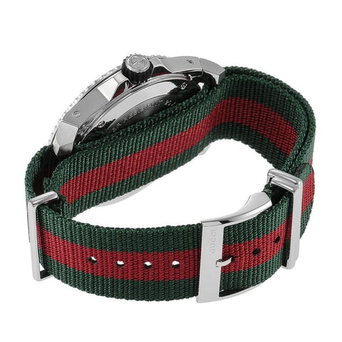 GUCCI Dive 2-Year Warranty Black YA136209A [Parallel Import]