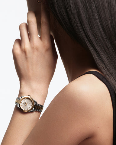 OMEGA 220.20.30.20.02.001 Elegant Design Automatic Movement Stainless Steel Case Water Resistant