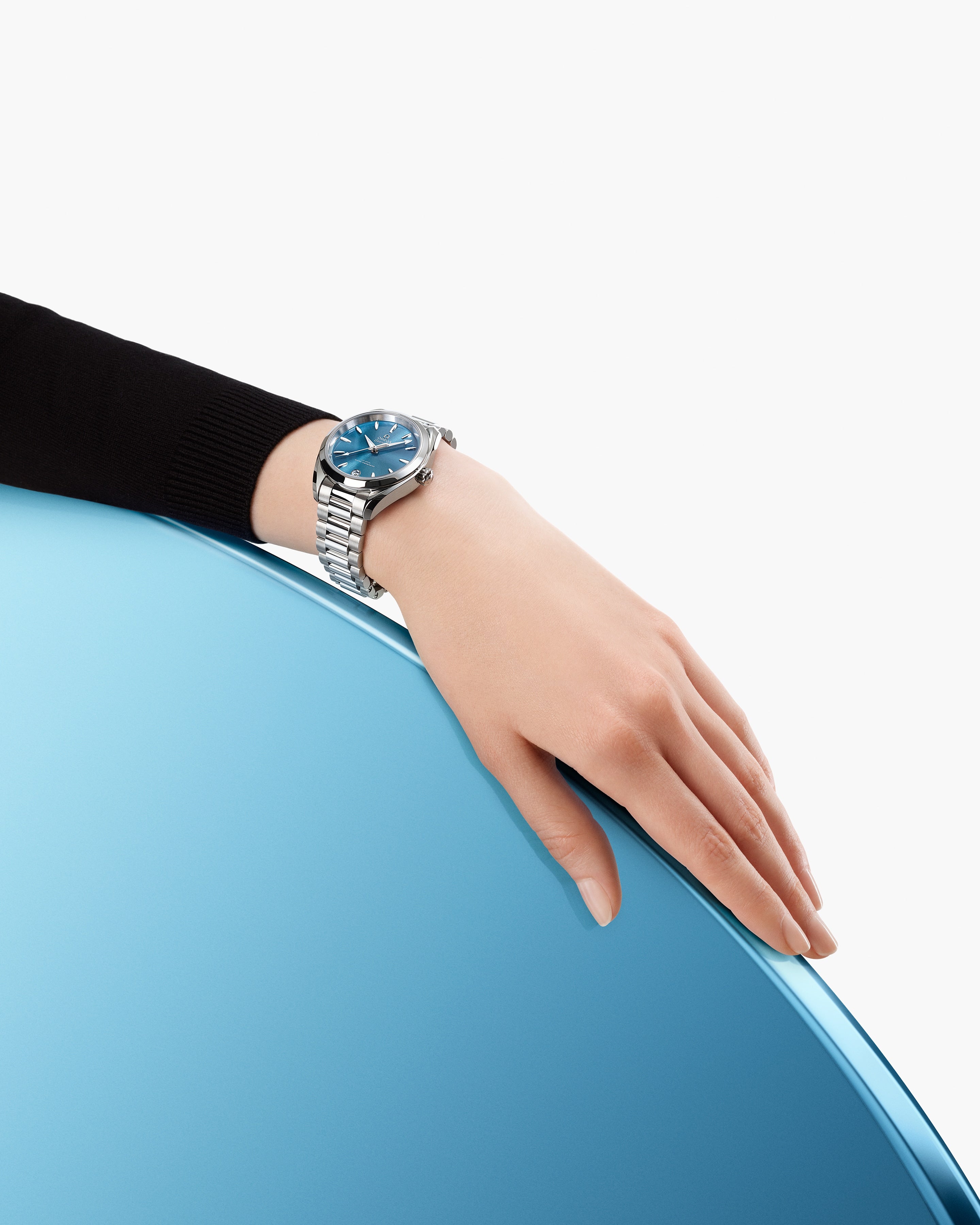 OMEGA 220.10.34.20.03.002 WATCH
