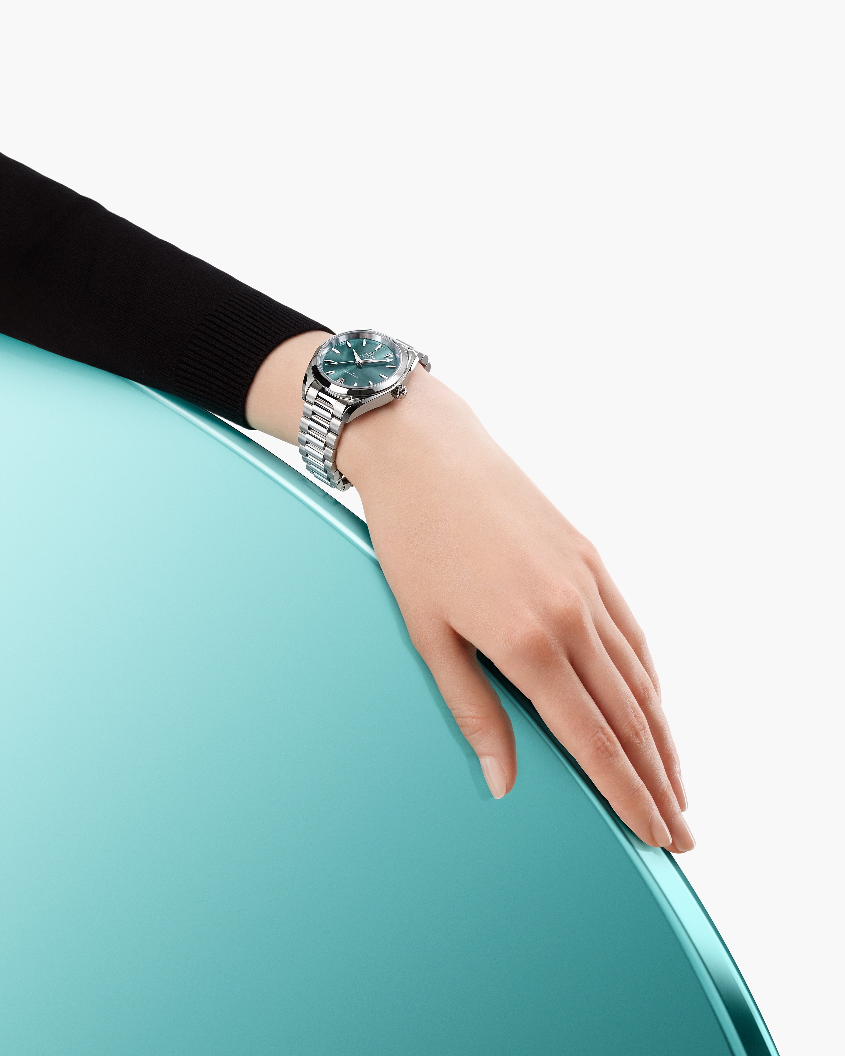 OMEGA 220.10.34.20.10.001 Watch - Elegant Design Automatic Movement Sapphire Crystal Water Resistant (Image 3)