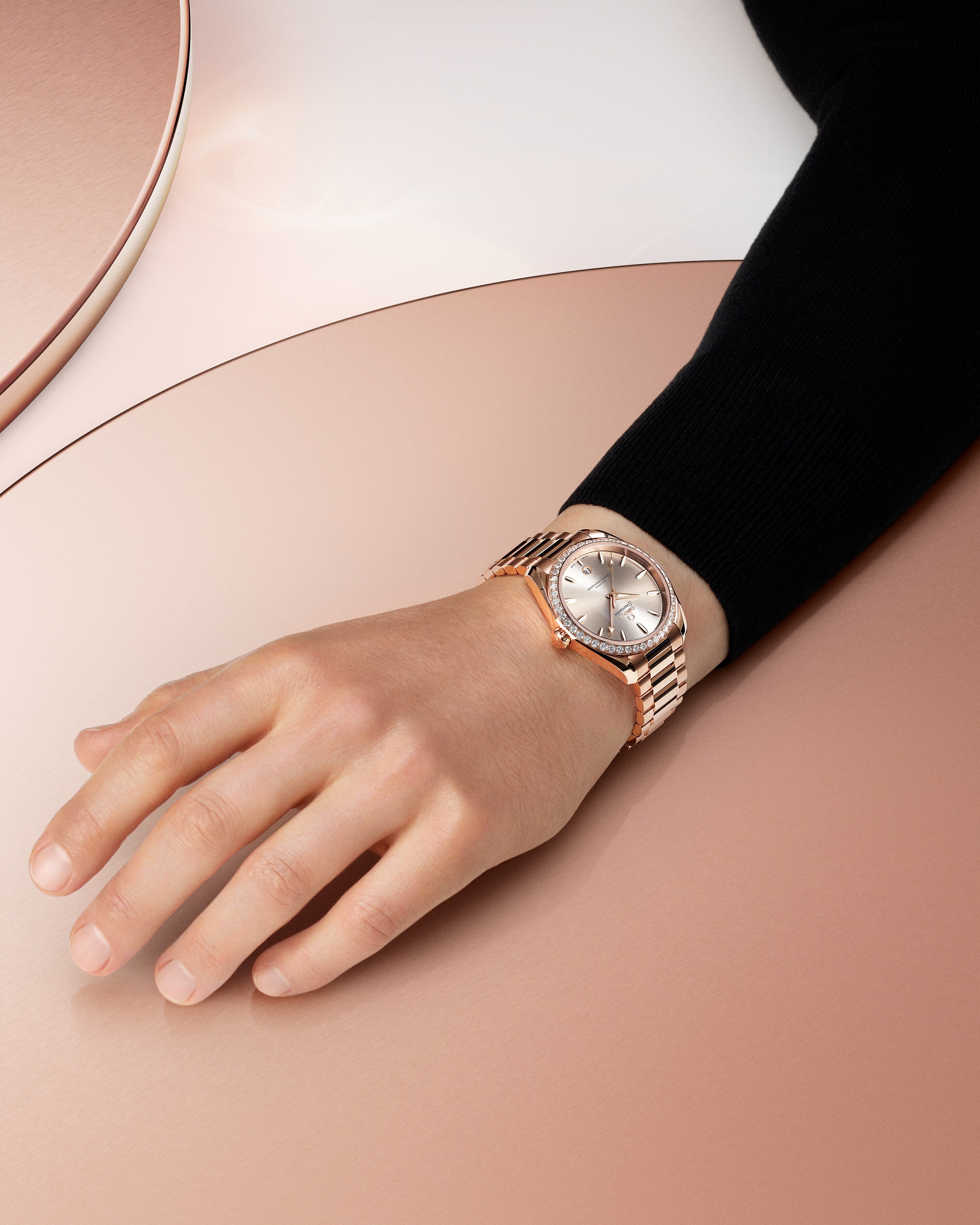OMEGA 220.55.38.20.09.001 WATCH