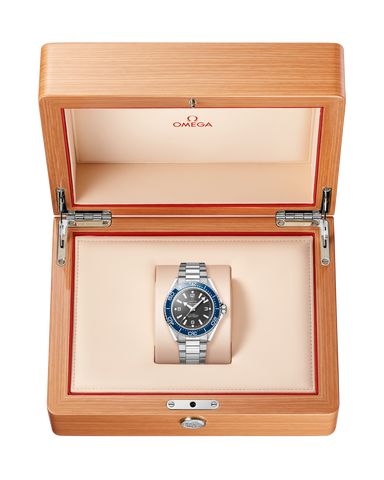 217.30.42.21.01.002 1.002 Omega Seamaster Automatic 300m Water Resistance Chronograph Date Display Stainless Steel