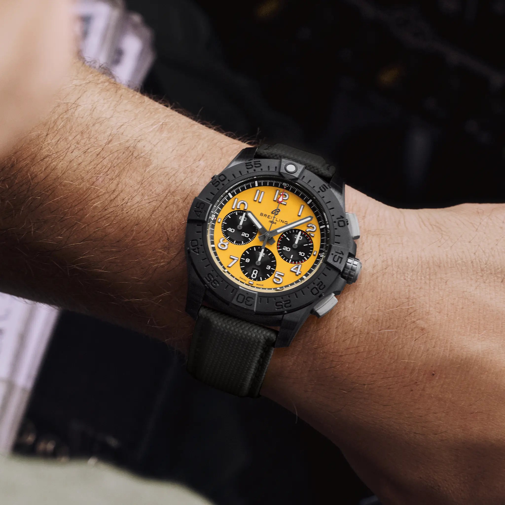 Breitling SB0147101I1X2 Watch - B01 Watch Japan Official (Image 5)