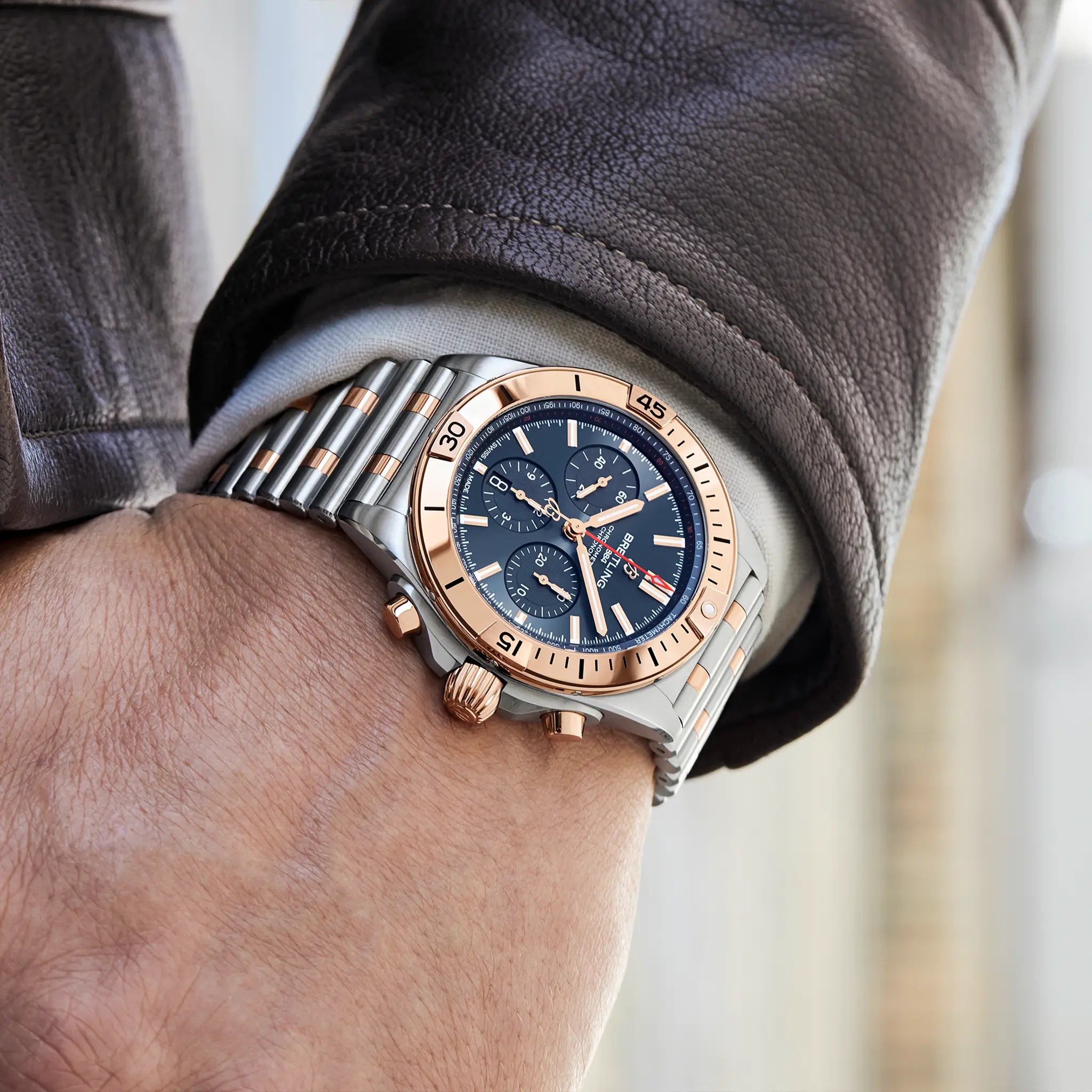 Breitling UB0134101C1U1 Watch - B01 42 Watch Japan Official (Image 5)